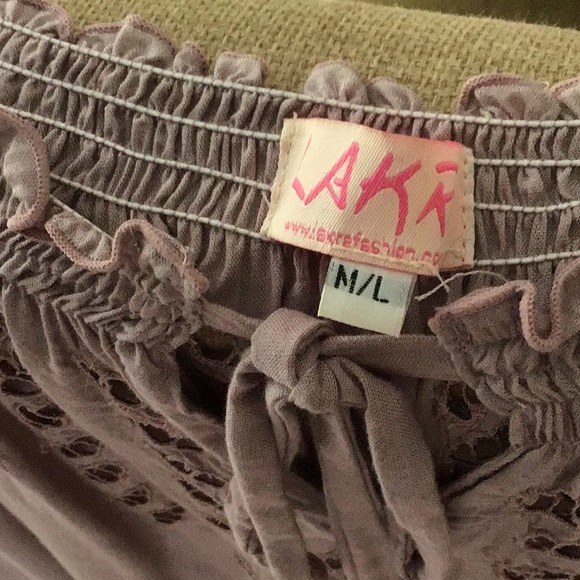 LAKTA Mauve Eyelet Detailed Top Size M/L. 100% Rayon Elastic at top and bottom. - Picture 5 of 6